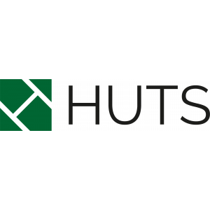 Тут изображение HUTS. Выставка у светофора