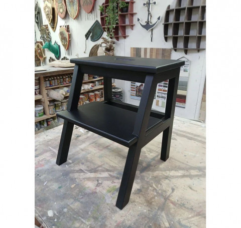 Тут изображение Табурет стремянка деревянная