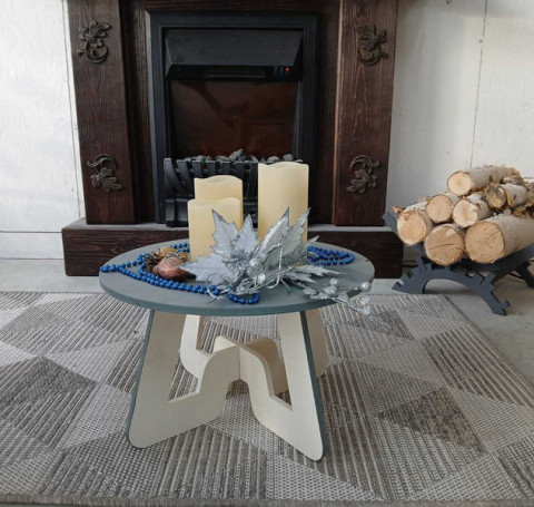 Тут изображение Стол кофейный деревянный Акцентный