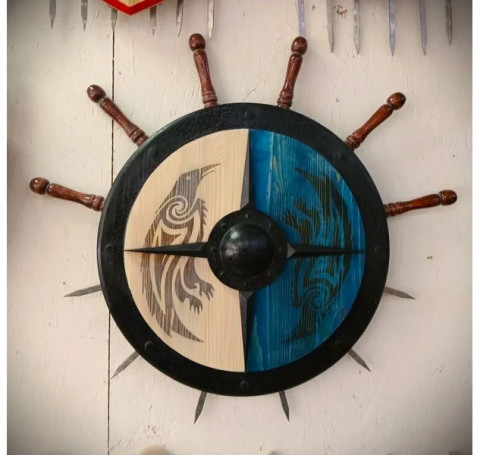 Тут изображение Набор шампуров с подставкой Щит из дерева