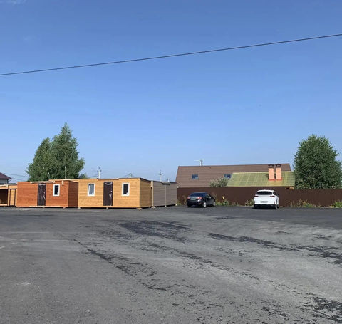 Тут изображение Аренда уличной торговой площади на первой линии Полевского тракта, поселок Полеводство, ул. Берёзовая, стр. 61